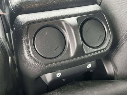 Used 2022 Jeep Gladiator Sport image 19