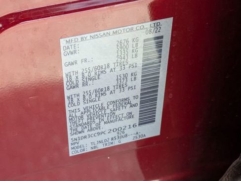 Used 2023 Nissan Pathfinder SL AWD/4WD image 26