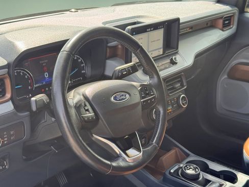 Used 2022 Ford Maverick Lariat w/ Equipment Group 500A Standard AWD/4WD image 9