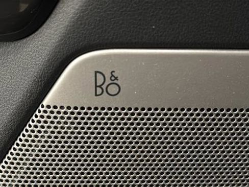 Used 2022 Ford F150 Lariat w/ Equipment Group 502A High image 39