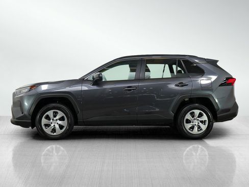 Used 2021 Toyota RAV4 LE AWD/4WD image 2