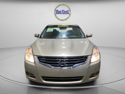 Used 2010 Nissan Altima 2.5 SL w/ SL Pkg FWD image 6