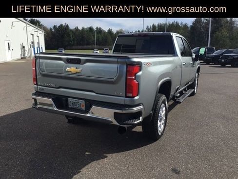 Used 2024 Chevrolet Silverado 2500 LTZ w/ LTZ Convenience Package AWD/4WD image 9