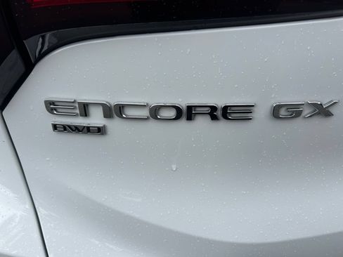 Used 2025 Buick Encore GX Preferred AWD/4WD image 35