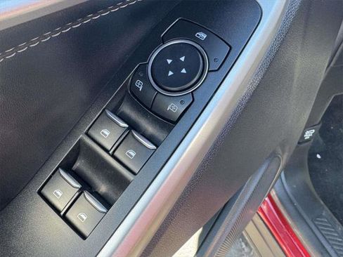 Used 2022 Ford Explorer XLT w/ Equipment Group 202A image 15