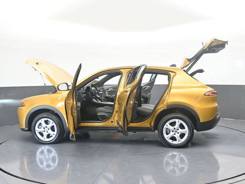 Used 2024 Dodge Hornet GT image 70