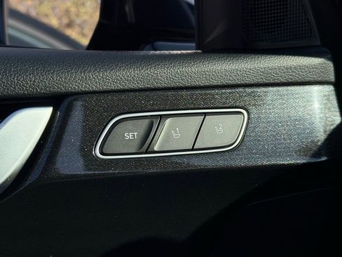 Used 2020 Hyundai Palisade Limited w/ Winter Weather Package image 29