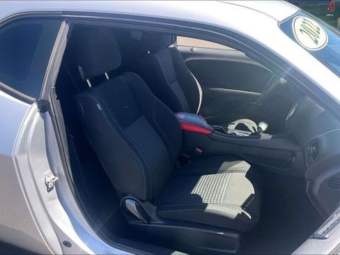 Used 2022 Dodge Challenger SXT RWD image 7