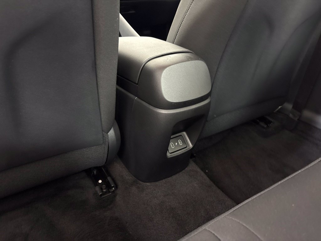 Certified 2025 Hyundai Elantra Hybrid FWD image 24