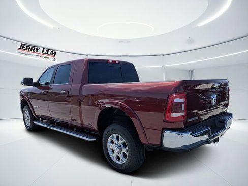 Used 2021 RAM 2500 Laramie w/ Chrome Appearance Group AWD/4WD image 5
