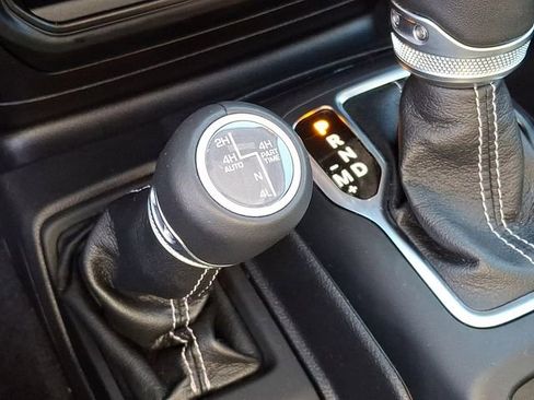 Used 2022 Jeep Wrangler Unlimited Sahara w/ Cold Weather Group image 26