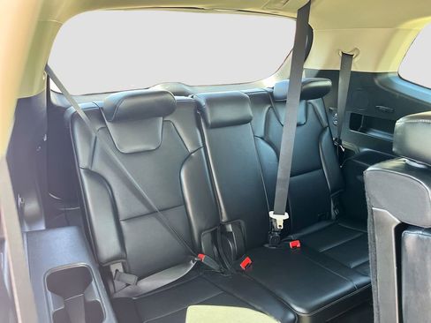 Used 2022 Kia Telluride LX FWD image 27