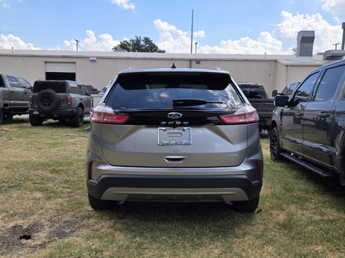 Used 2024 Ford Edge SEL w/ Convenience Package AWD/4WD image 5