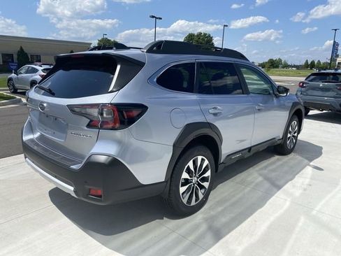 Used 2024 Subaru Outback Limited AWD/4WD image 5
