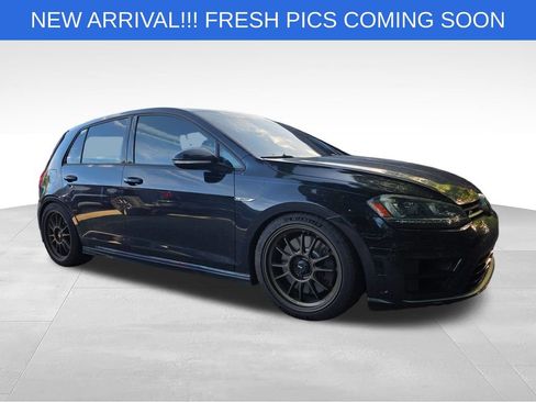 Used 2017 Volkswagen Golf R 4-Door AWD/4WD image 13