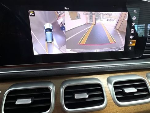 Used 2023 Mercedes-Benz GLE 350 4MATIC w/ Premium Package image 39