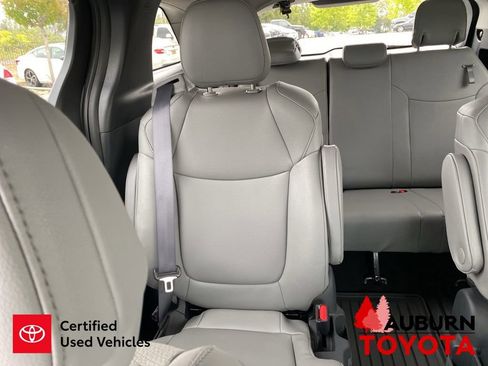 Certified 2025 Toyota Sienna XLE AWD/4WD image 23