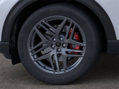 New 2026 Ford Explorer ST-Line w/ ST-Line Street Pack image 19