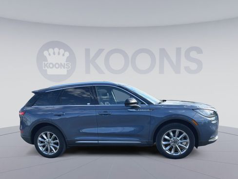 Used 2022 Lincoln Corsair AWD w/ Premium Package image 2