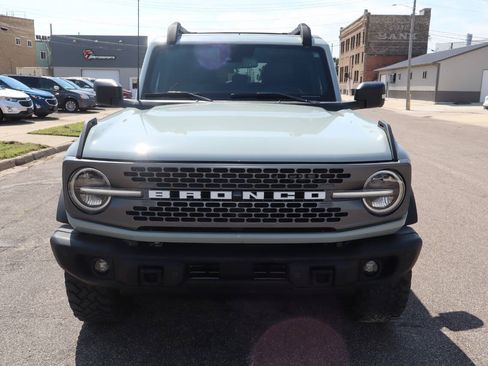 Used 2023 Ford Bronco Badlands AWD/4WD image 12
