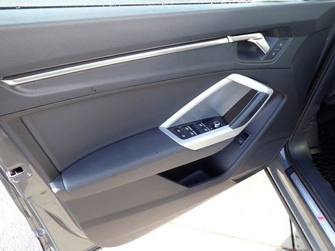 Used 2022 Audi Q3 2.0T Premium image 19