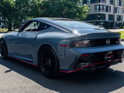 New 2024 Nissan Z NISMO w/ Floor Mat Package image 4