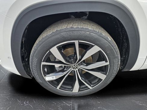 New 2026 Volkswagen Atlas SEL Premium R-Line image 7