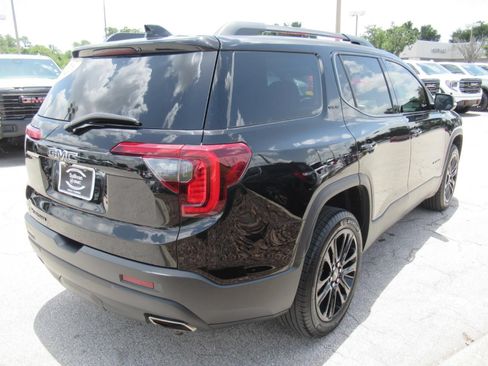 Used 2023 GMC Acadia SLE w/ Driver Convenience Package FWD image 7