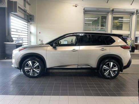 Used 2022 Nissan Rogue Platinum w/ Head-Up Display Package image 4