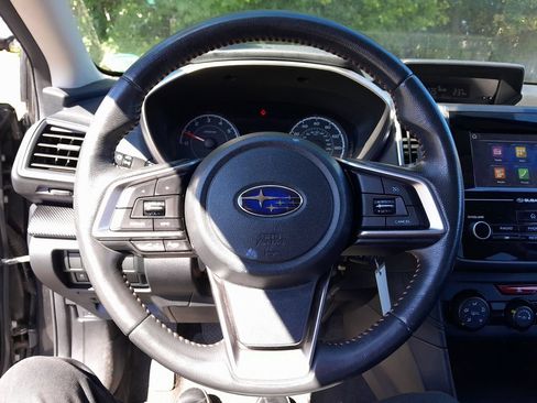 Used 2018 Subaru Crosstrek 2.0i Premium AWD/4WD image 16