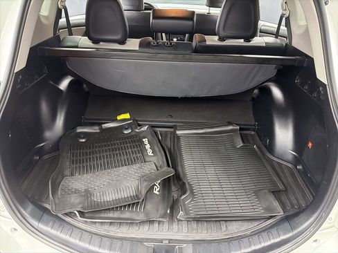 Used 2018 Toyota RAV4 Limited image 35