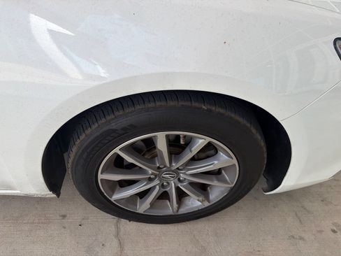Used 2018 Acura TLX FWD image 23
