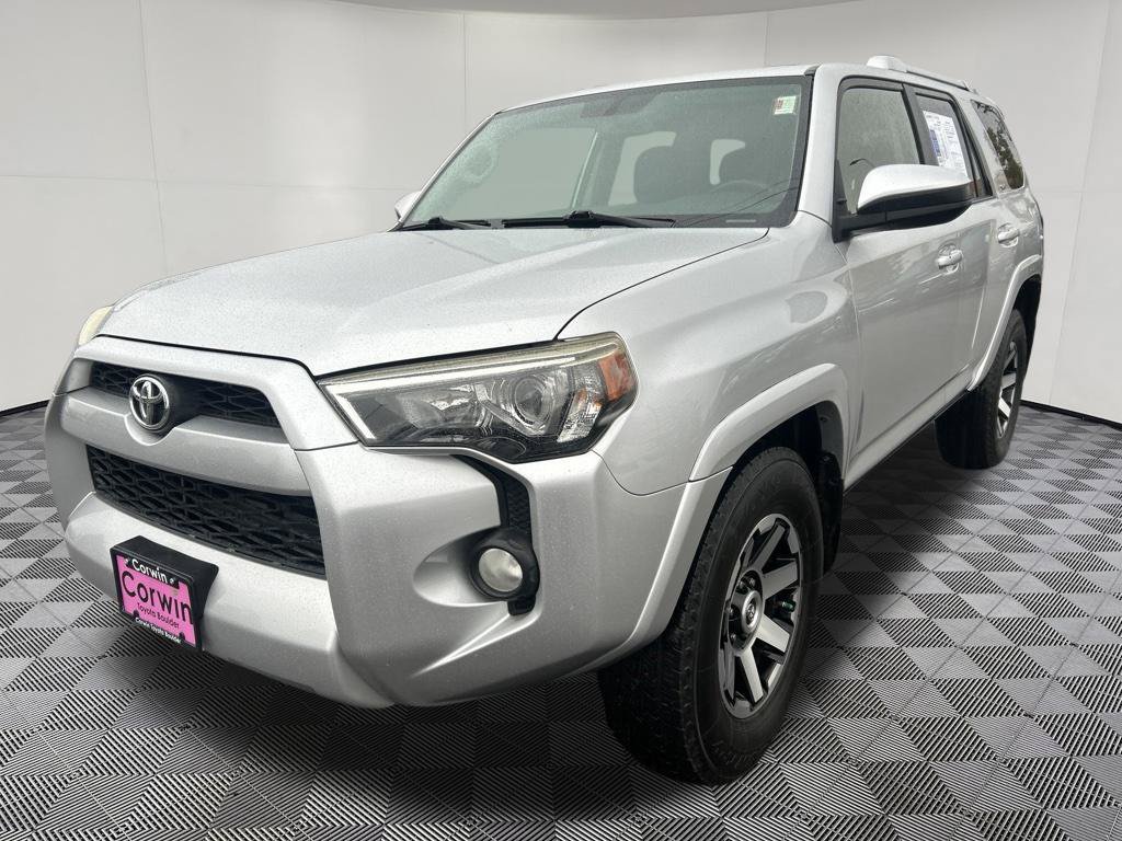 Used 2016 Toyota 4Runner SR5 RWD image 3