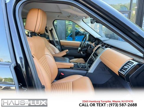 Used 2018 Land Rover Discovery HSE Luxury AWD/4WD image 19