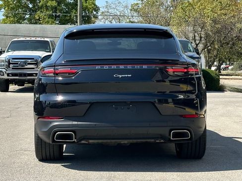 Used 2022 Porsche Cayenne E-Hybrid Coupe image 9
