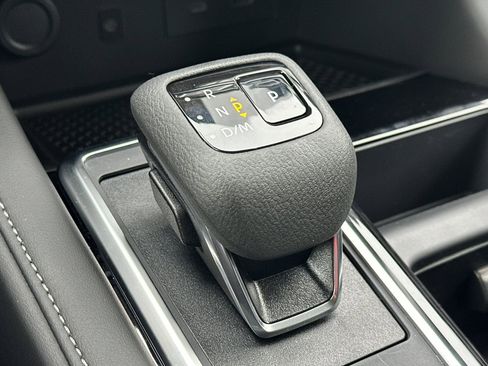 New 2025 Nissan Pathfinder SL image 27