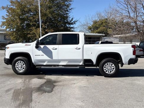 Used 2022 Chevrolet Silverado 3500 LT w/ All Star Edition image 2