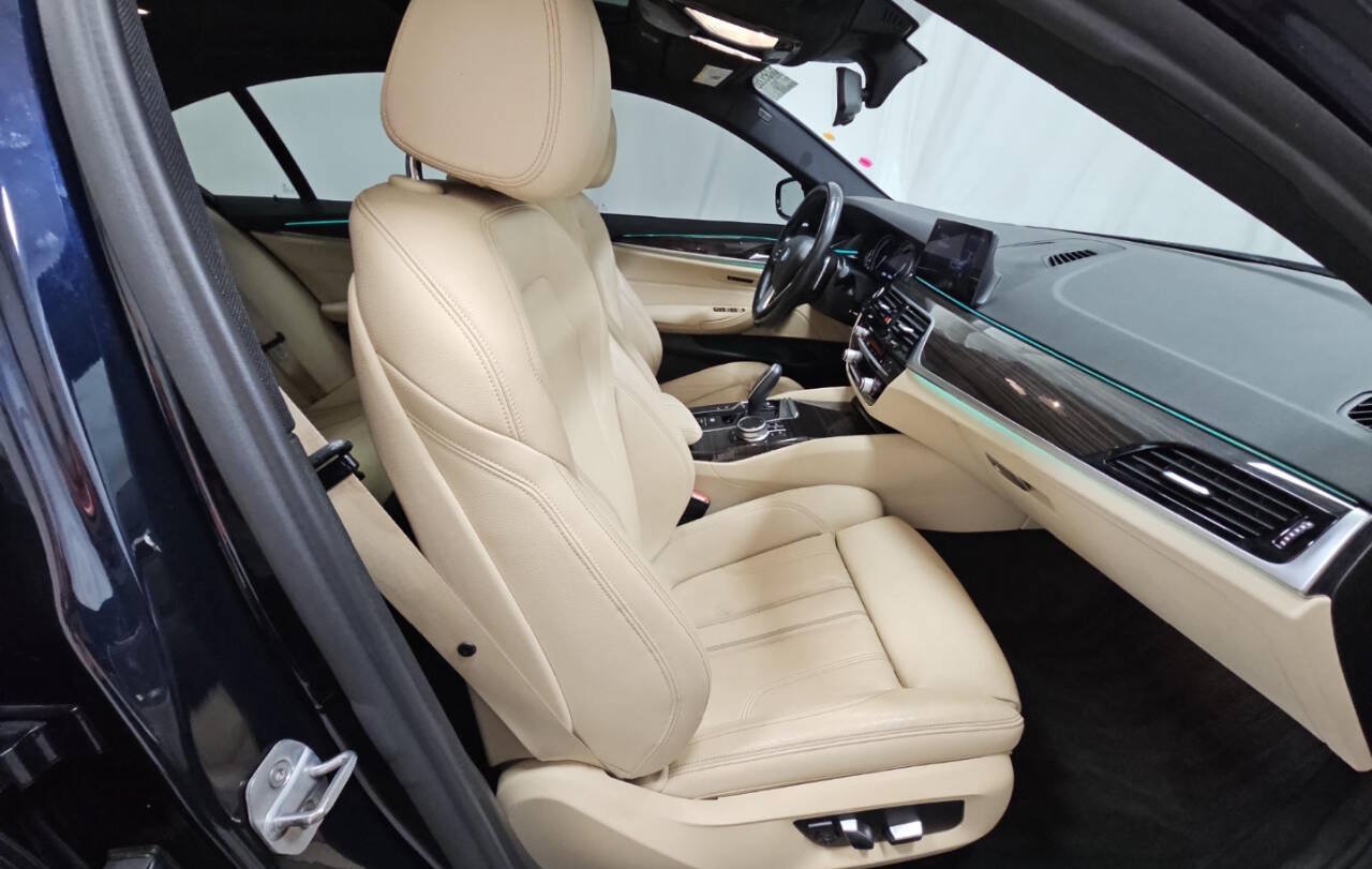Used 2019 BMW 540i xDrive AWD/4WD image 8