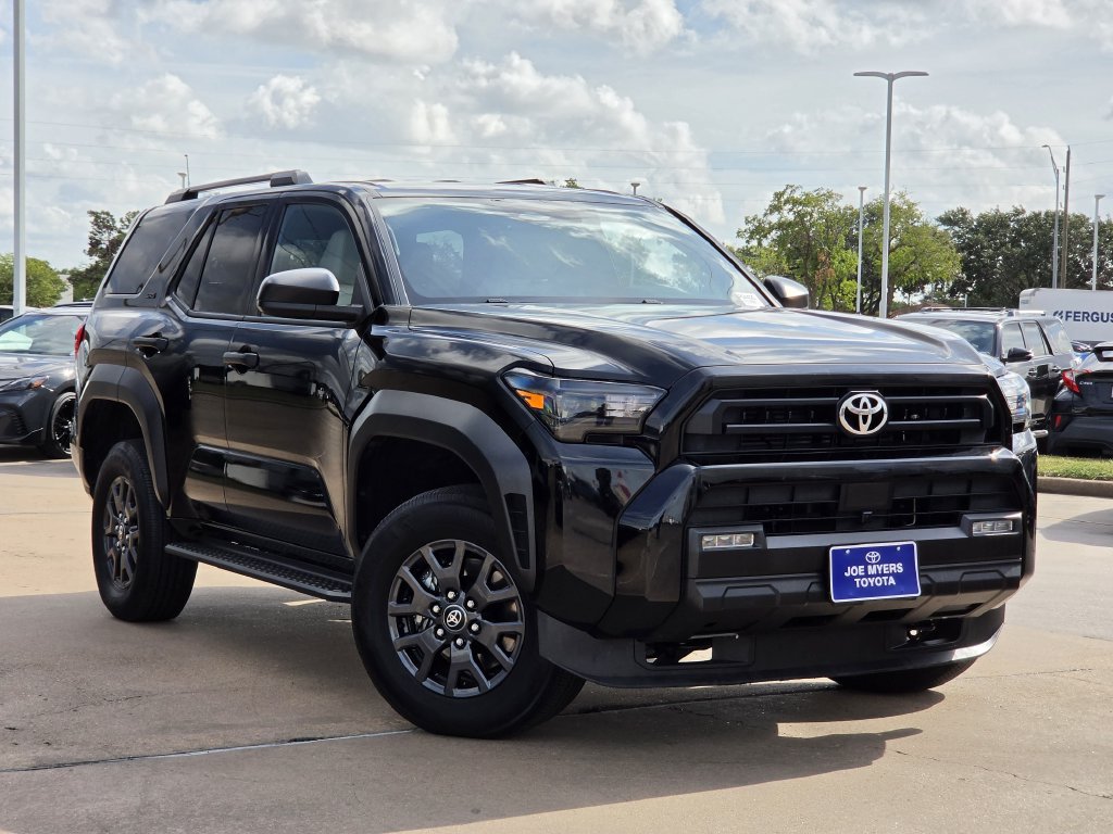 Used 2025 Toyota 4Runner SR5 AWD/4WD image 2