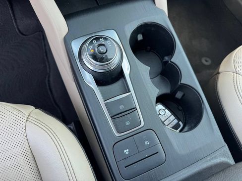 Used 2020 Ford Escape SEL FWD image 27
