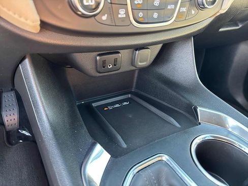 Used 2023 Chevrolet Traverse LT image 26