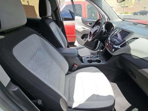 Used 2021 Chevrolet Equinox LS w/ LS Convenience Package AWD/4WD image 20