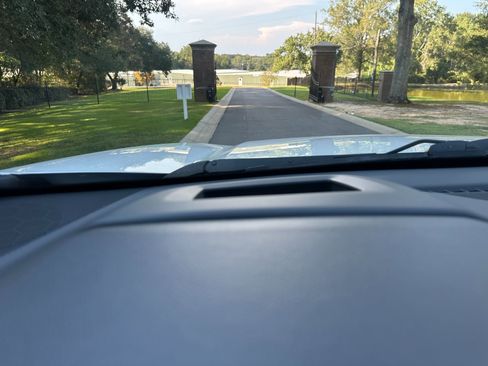 Used 2022 GMC Acadia Denali w/ Denali Technology Package image 43