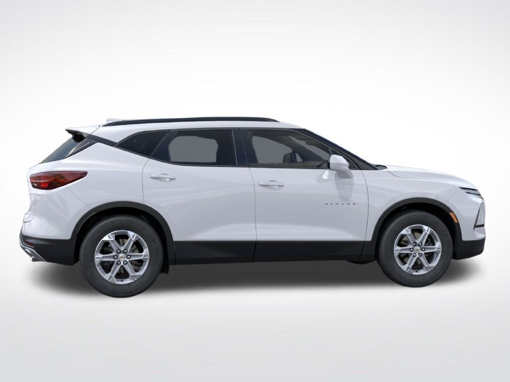 New 2026 Chevrolet Blazer LT w/ Convenience Package FWD image 5