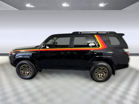 Used 2023 Toyota 4Runner 40th Anniversary SE AWD/4WD image 2