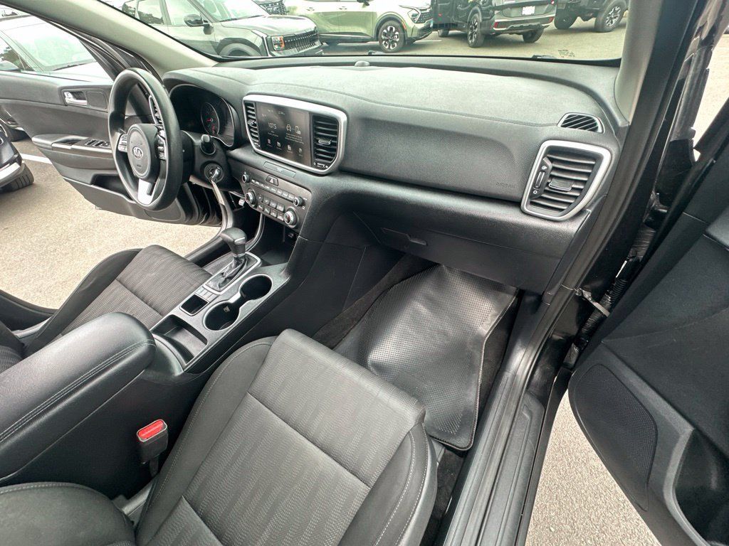 Used 2022 Kia Sportage LX AWD/4WD image 31