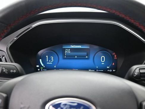 Used 2023 Ford Escape ST-Line Elite w/ Class II Trailer Tow Package AWD/4WD image 11