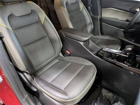 Certified 2024 Chevrolet Trax ACTIV w/ Sunroof Package image 30