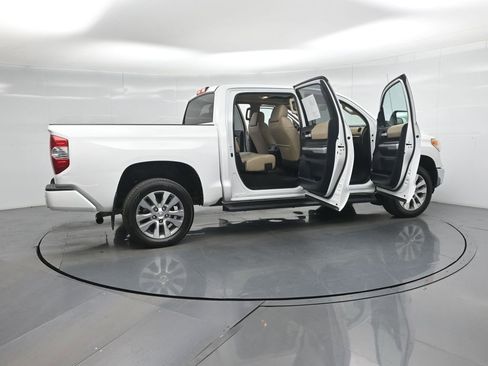 Used 2015 Toyota Tundra Limited w/ Limited Premium Package AWD/4WD image 4