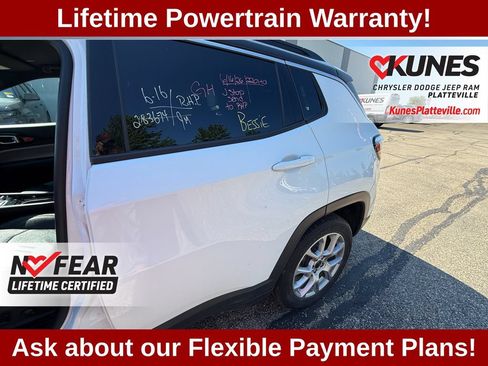 Used 2025 Jeep Compass Limited AWD/4WD image 35